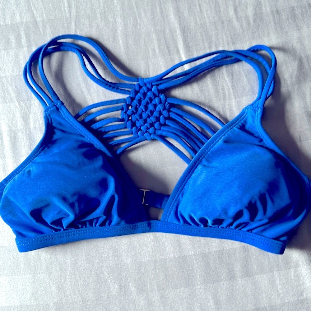 Xhiliration bikini top